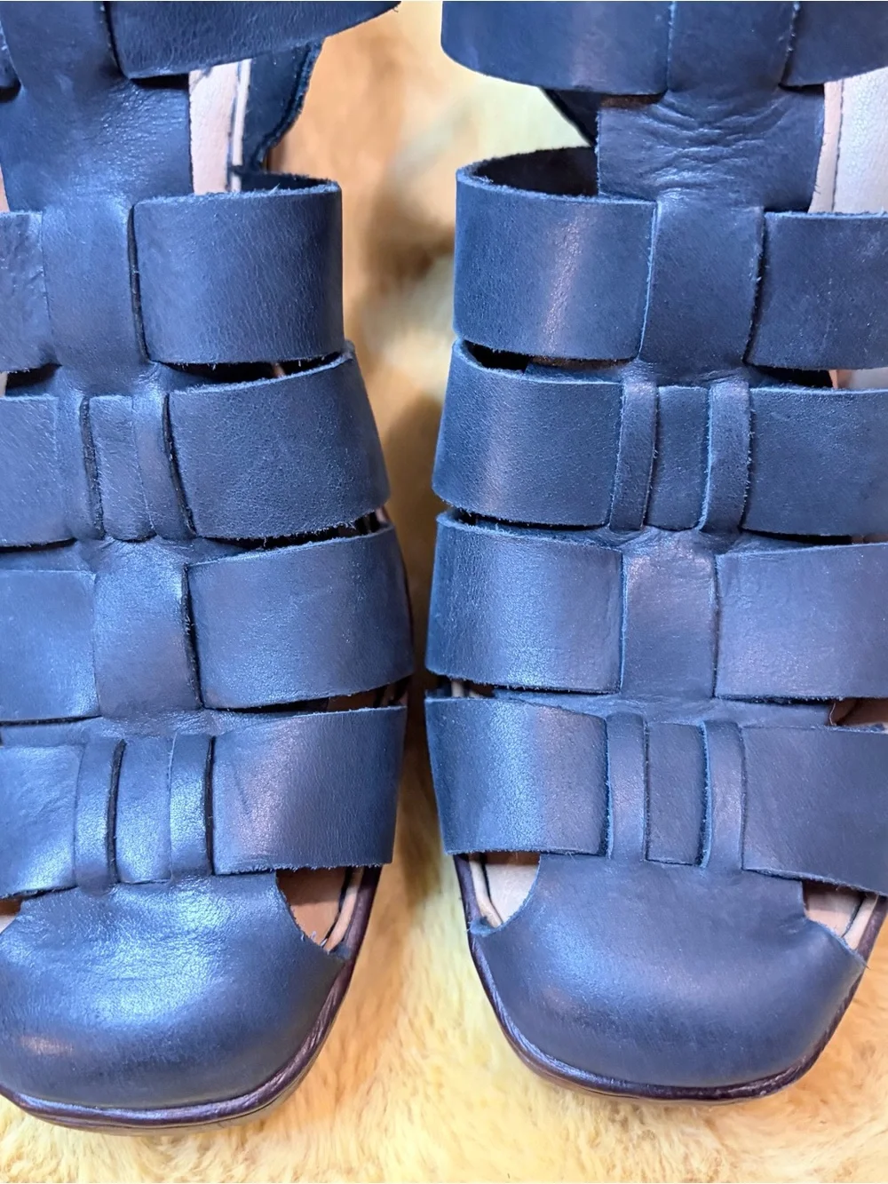 Born Women’s 9M Black Leather Platform Block Heel Fisherman Sandals